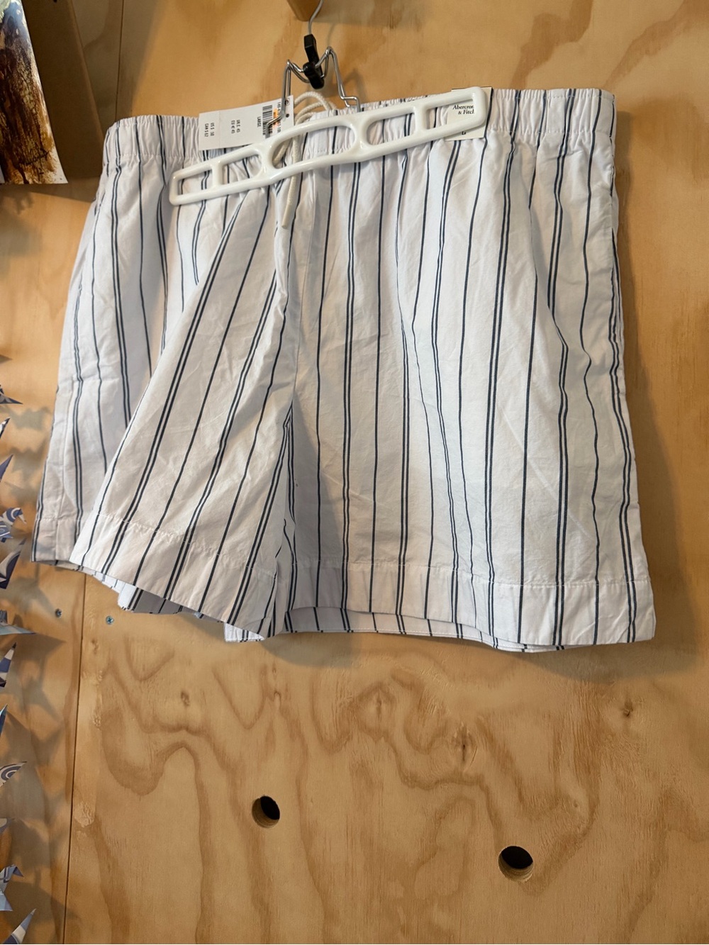 NWT Abercrombie Linen Shorts Size L